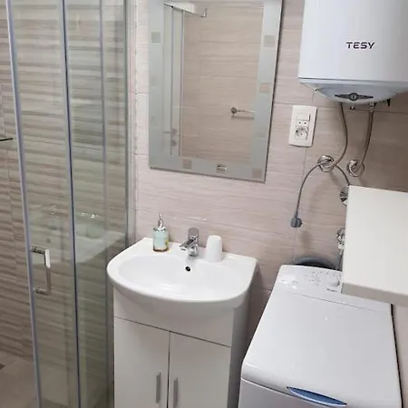 Lion Πανσιόν Σπλιτ