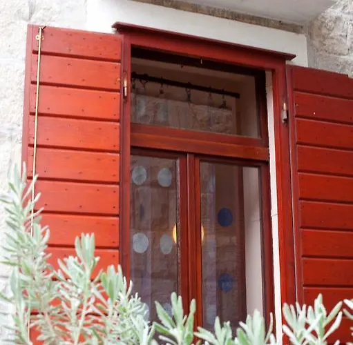 Lion ゲストハウス